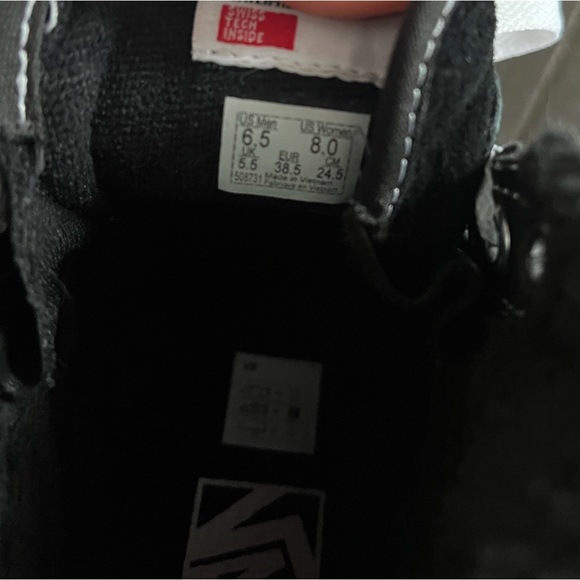 fuzzy high top vans - Picture 5 of 6